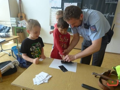Policie ve školní družině