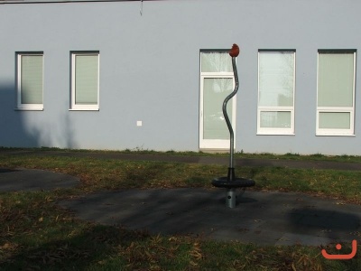 Exteriér a okolí školy