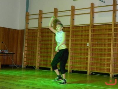 Pohni kostrou