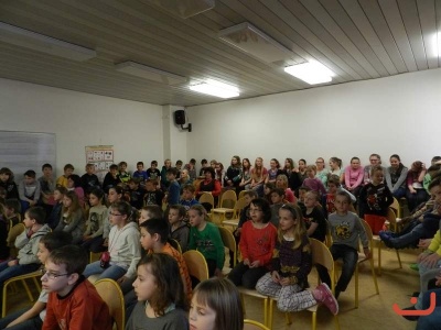 4.B a jejich divadlo