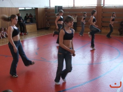 pohnikostrou