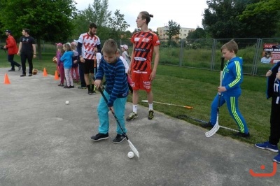 Louka sportuje