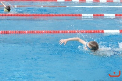 Louka sportuje