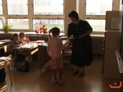 1.den ve  škole