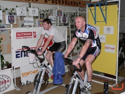 24-hodinový maratón na rotopedech