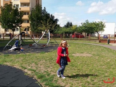 zari_34