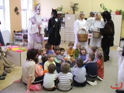 Mikuláš ve škole a ve školce